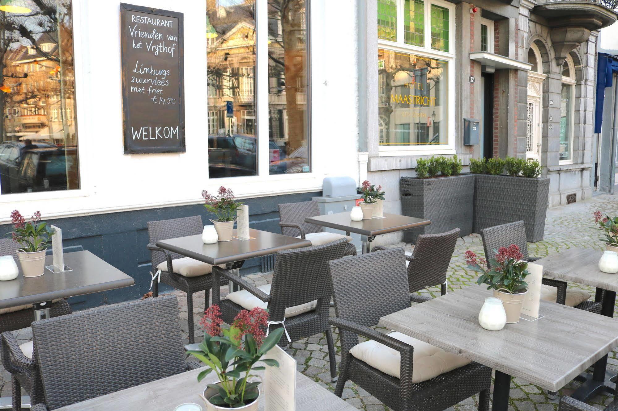 Hotel Saillant Centre 3*